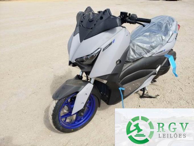 YAMAHA XMAX 22/22